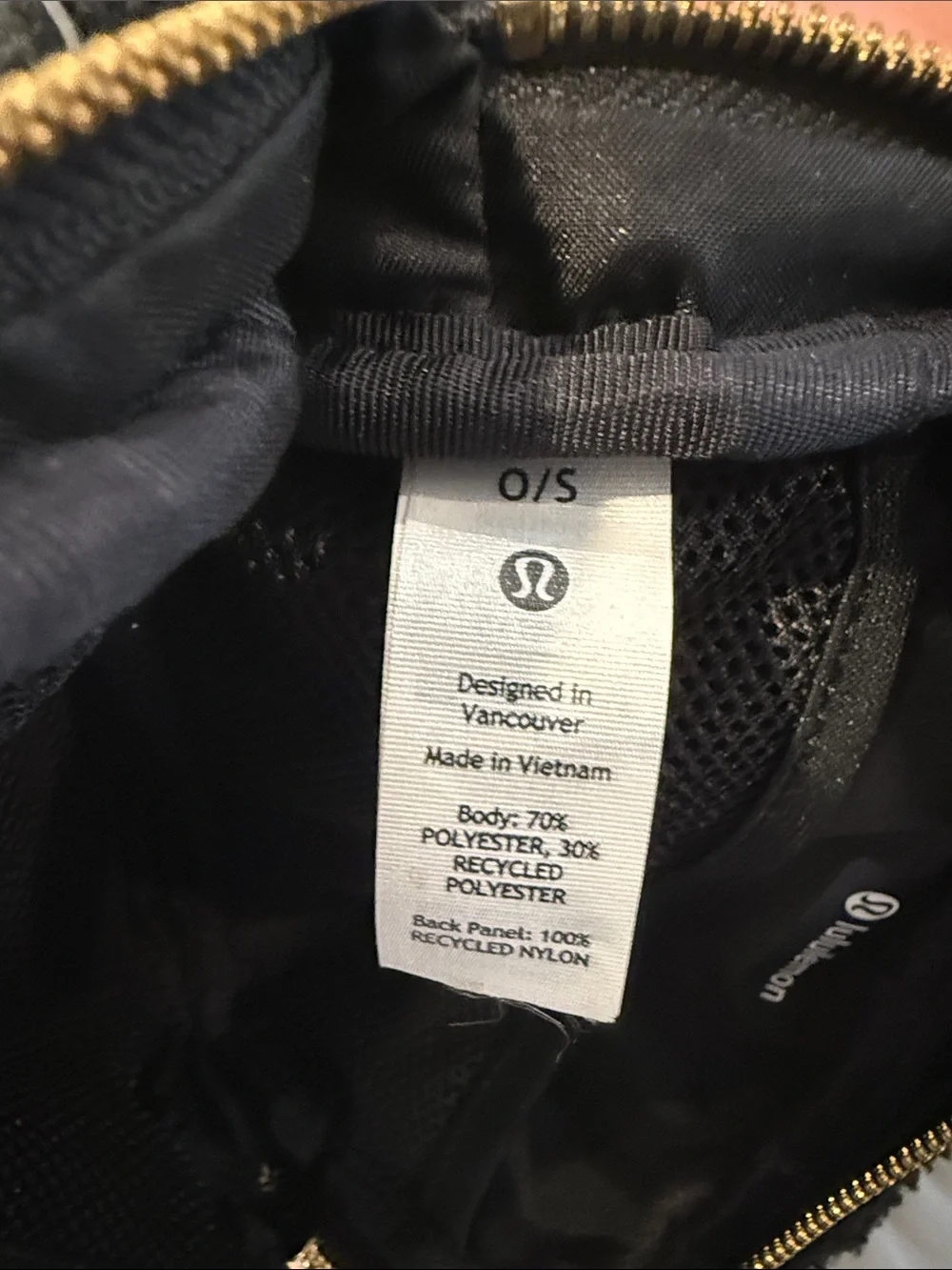 lululemon athletica Black Sherpa Waist Pack with Gold Zipper